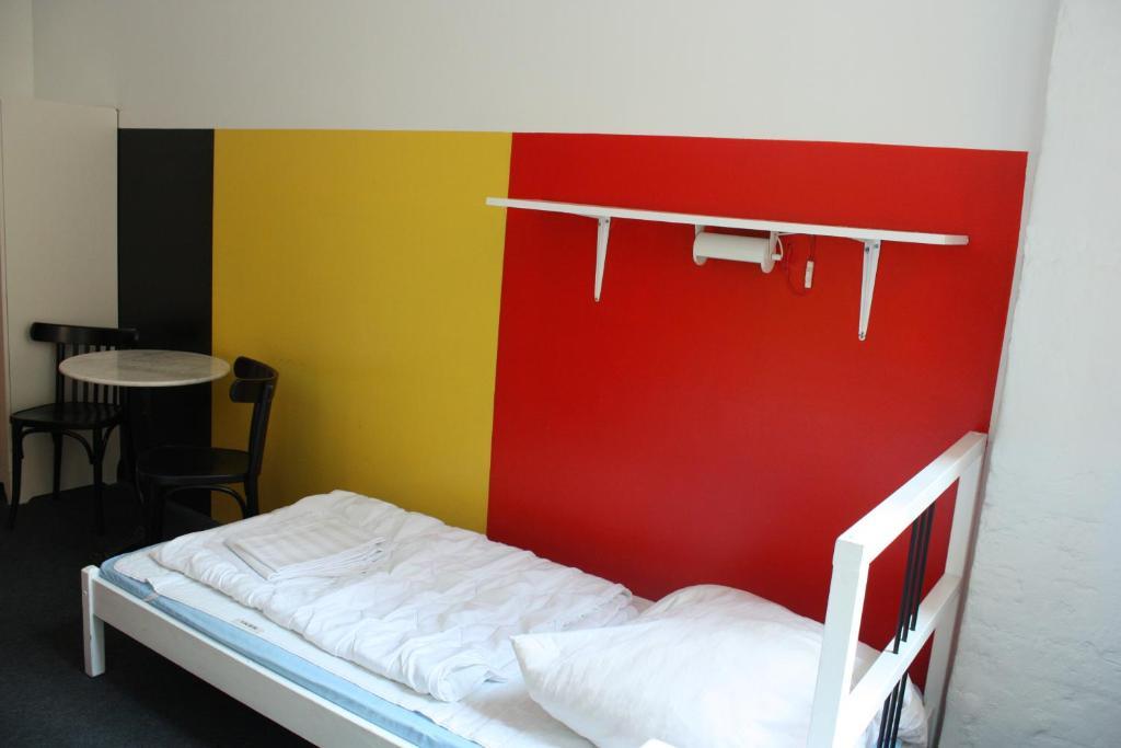 Baxpax Kreuzberg Hostel Berlin Oda fotoğraf